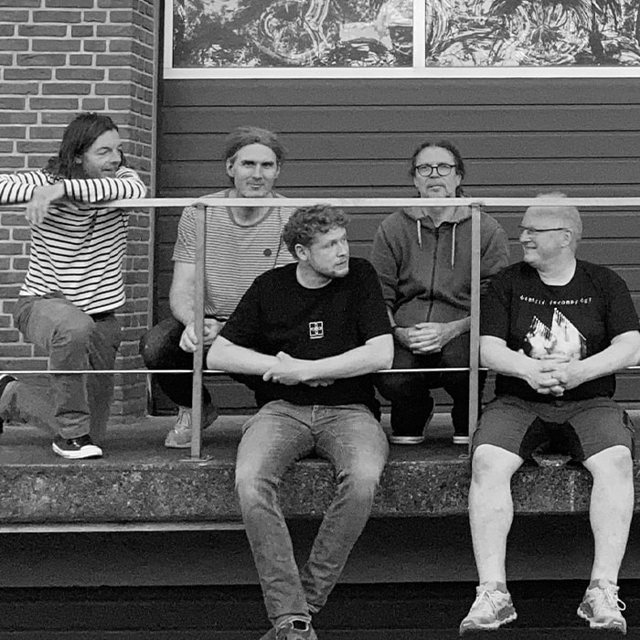 Water Violet & The Bottles